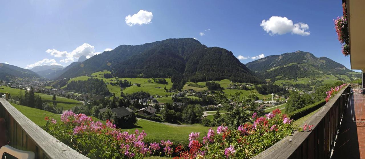 Dolomitenblick Ortisei Bagian luar foto